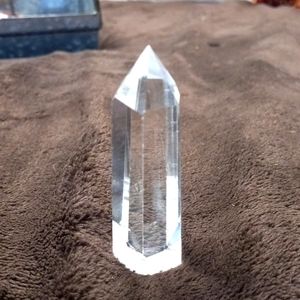 Quartz hand carved healing stone